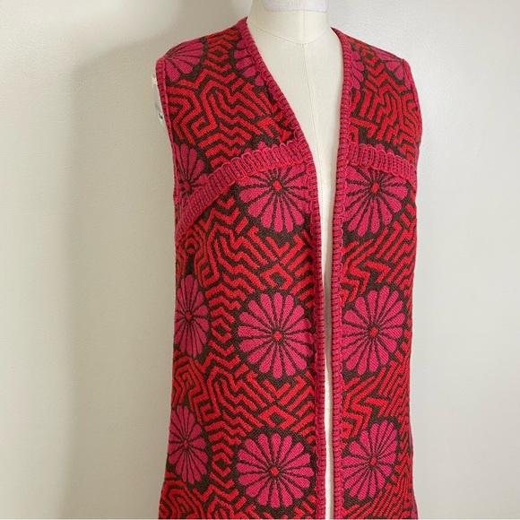 70s VINTAGE KNIT HIPPY VEST WITH DESIGNS AND FLOWERS 🌺 WITH A THICK WOVEN EDGE - Picture 7 of 12